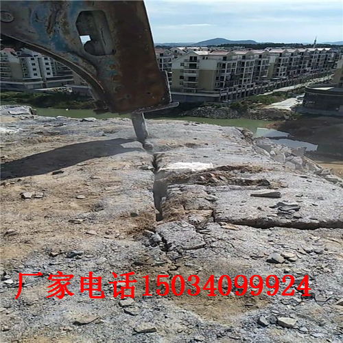 土石方工程中硬石破除的利器 主流機械設(shè)備全解析